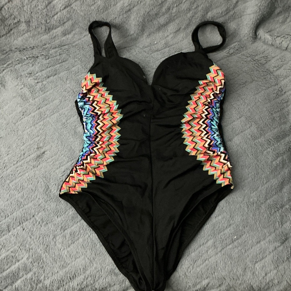 Miraclesuit NEVER WORN Black One Piece with Multicolor Zigzag